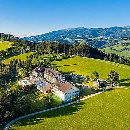 Moselebauer Hotel 4*
